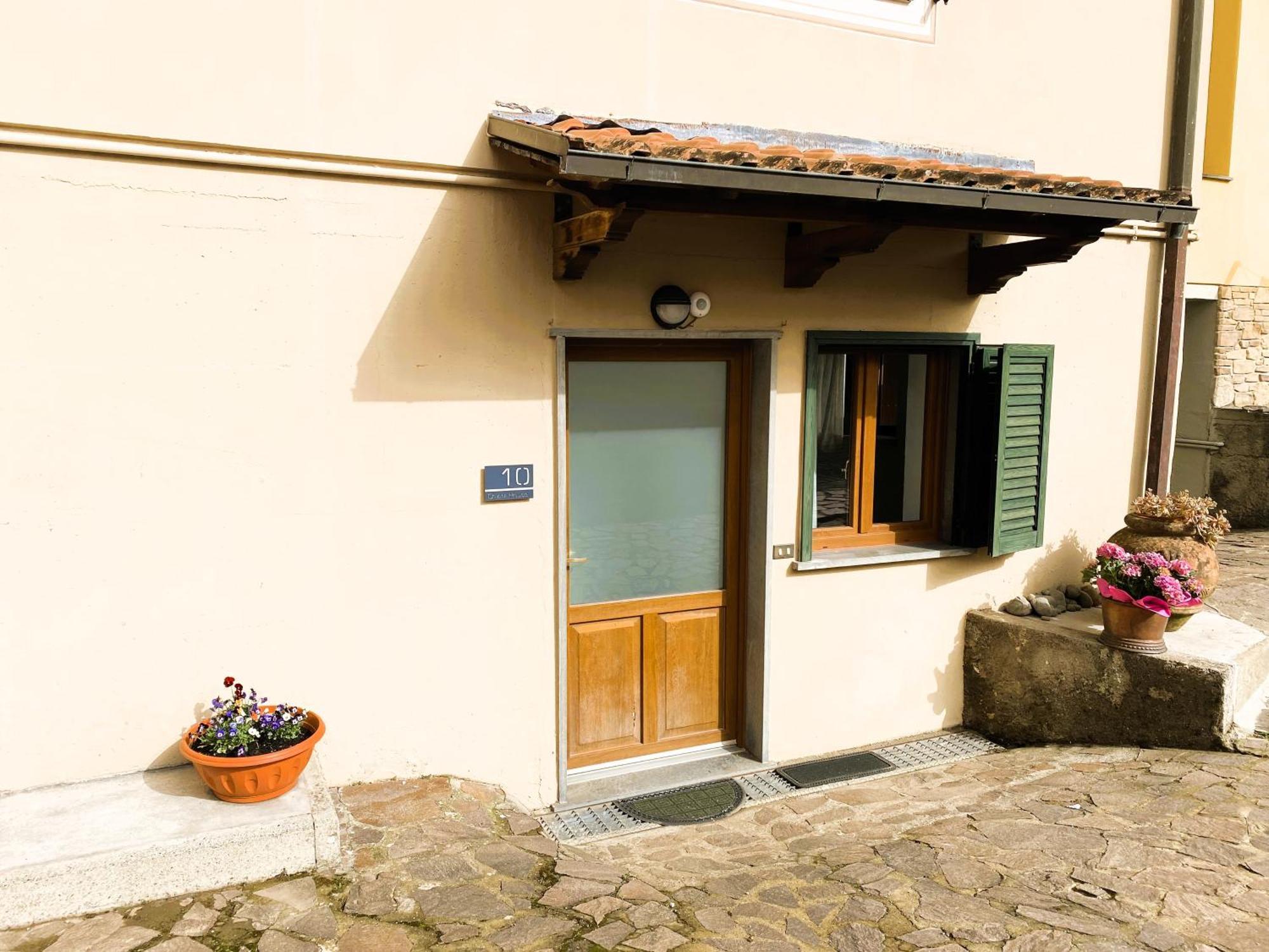 Chiara House Apartman Barga Kültér fotó