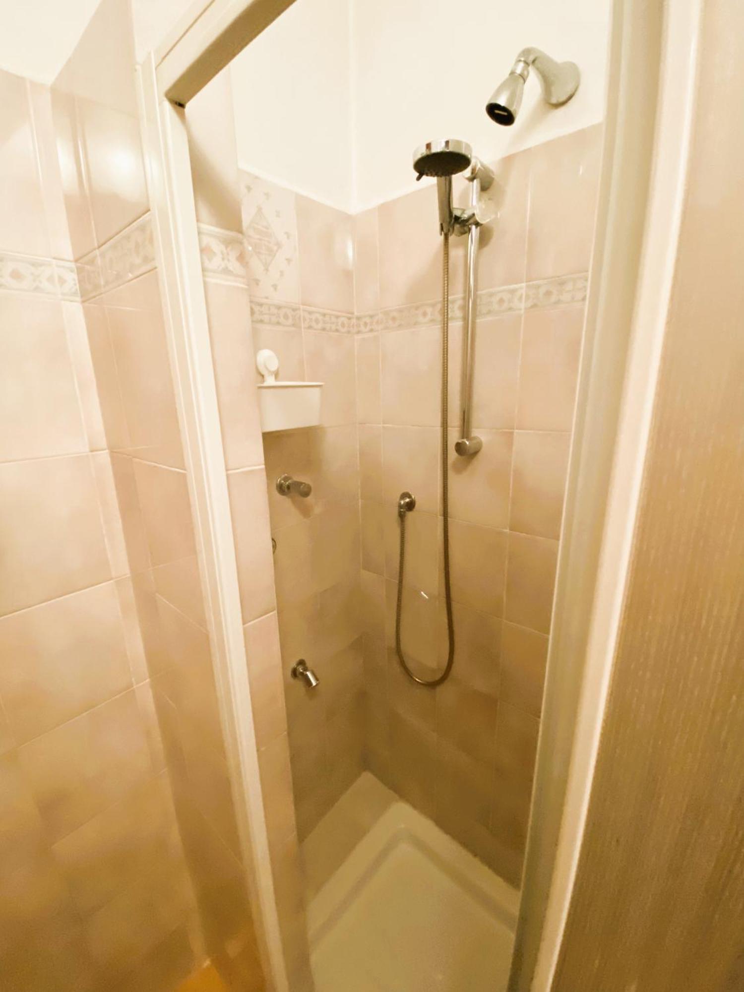 Chiara House Apartman Barga Kültér fotó