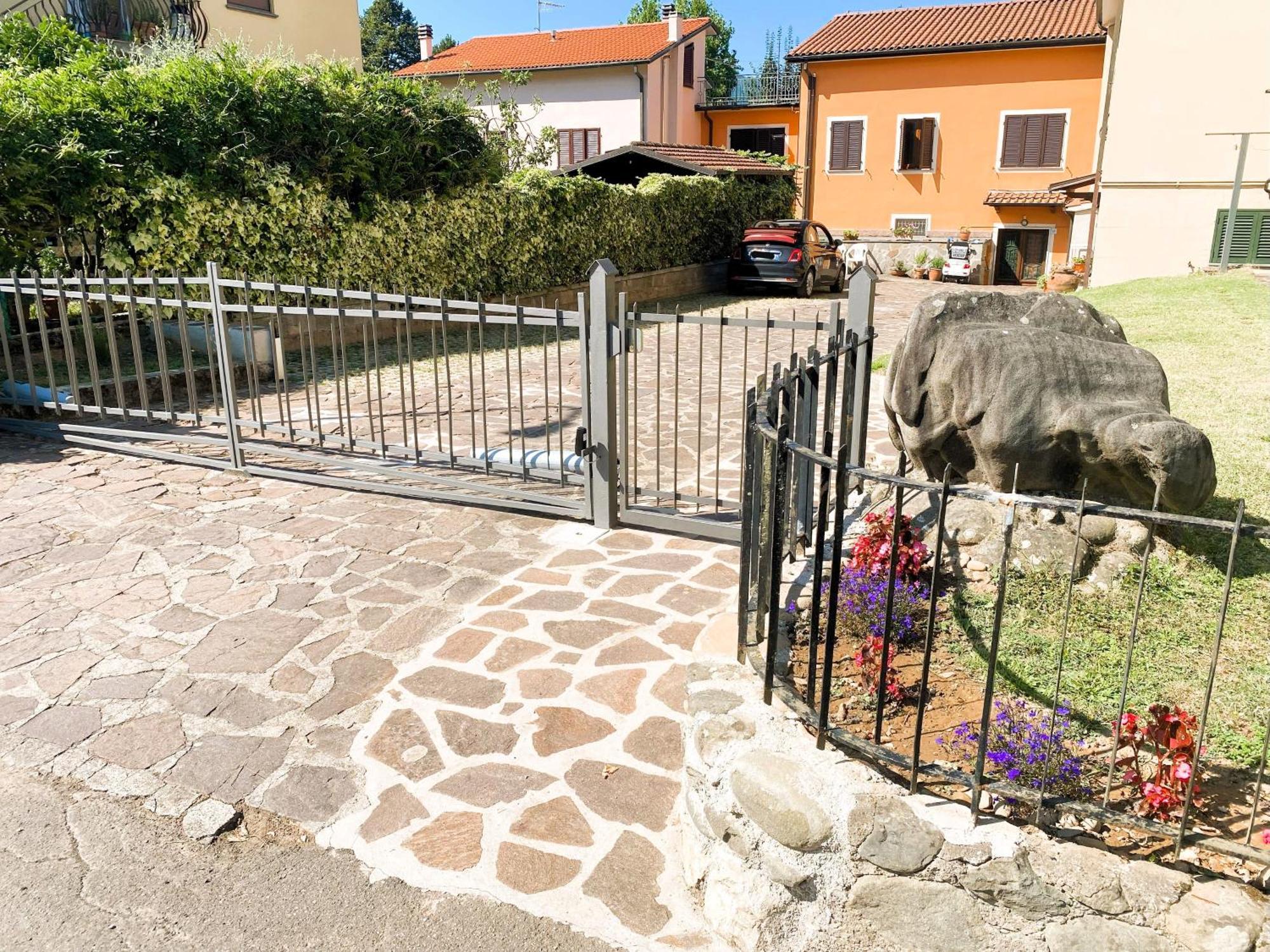 Chiara House Apartman Barga Kültér fotó